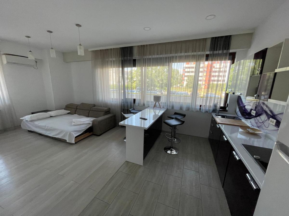 Mamaia Lake Apartments Constanta Ngoại thất bức ảnh