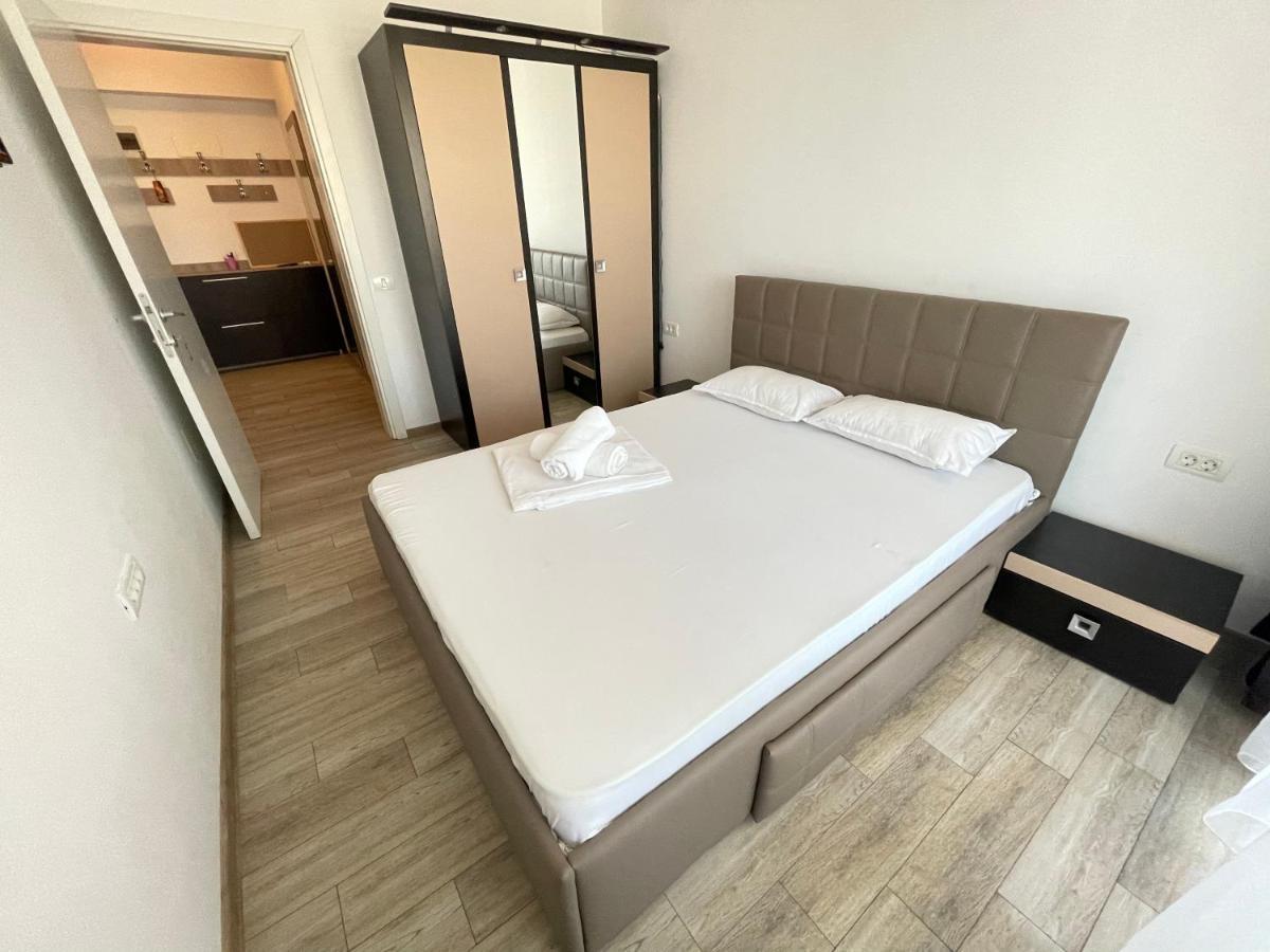 Mamaia Lake Apartments Constanta Ngoại thất bức ảnh