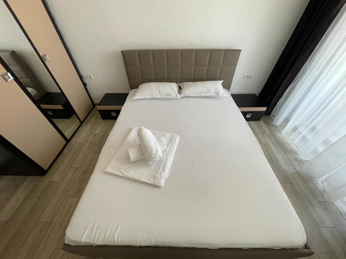 Mamaia Lake Apartments Constanta Ngoại thất bức ảnh